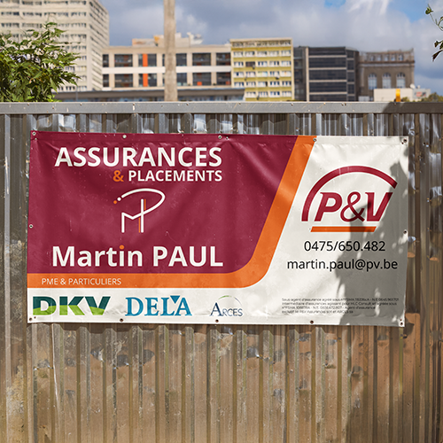 Projet perso design et création d'une bâche publicitaire - P&V Assurance Martin Paul